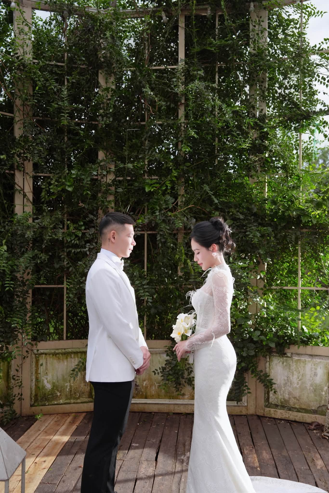 Gallery - Ảnh chưa từng công bố của Quang Vinh và Mỹ Linh  - image 5