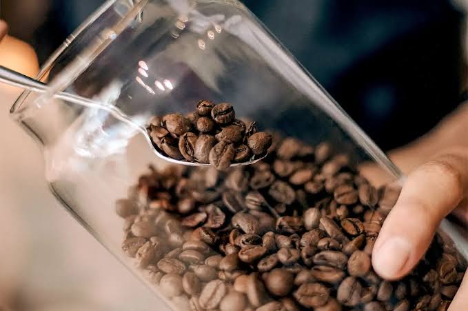 Từng bị chê là cà phê giả nay Starbucks và loạt thương hiệu thi nhau bán, vì sao người Việt bắt đầu uống decaf?