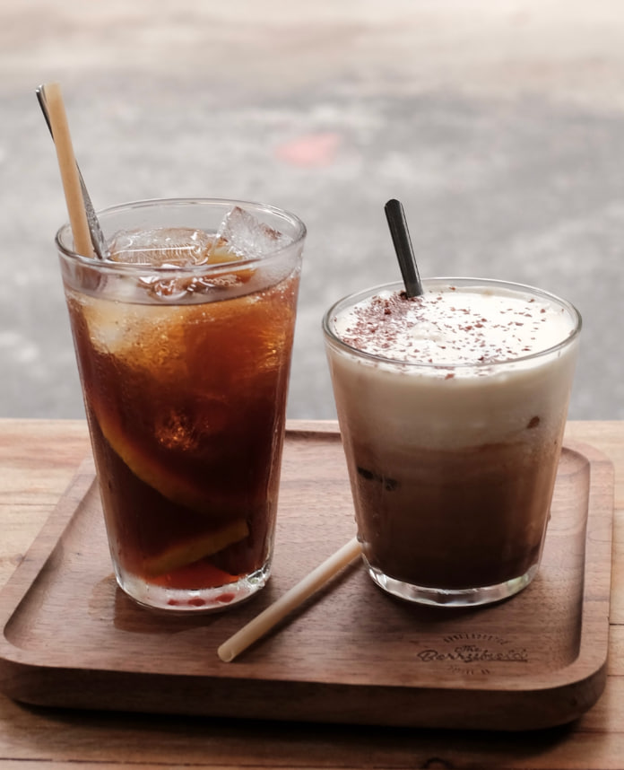 Từng bị chê là cà phê giả nay Starbucks và loạt thương hiệu thi nhau bán, vì sao người Việt bắt đầu uống decaf?