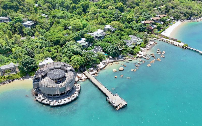 Việt Nam có resort 37 villa ẩn giữa rừng nguyên sinh, 2 năm liền vào top 15 châu Á, chỉ kém hạng trên đúng 0,01 điểm