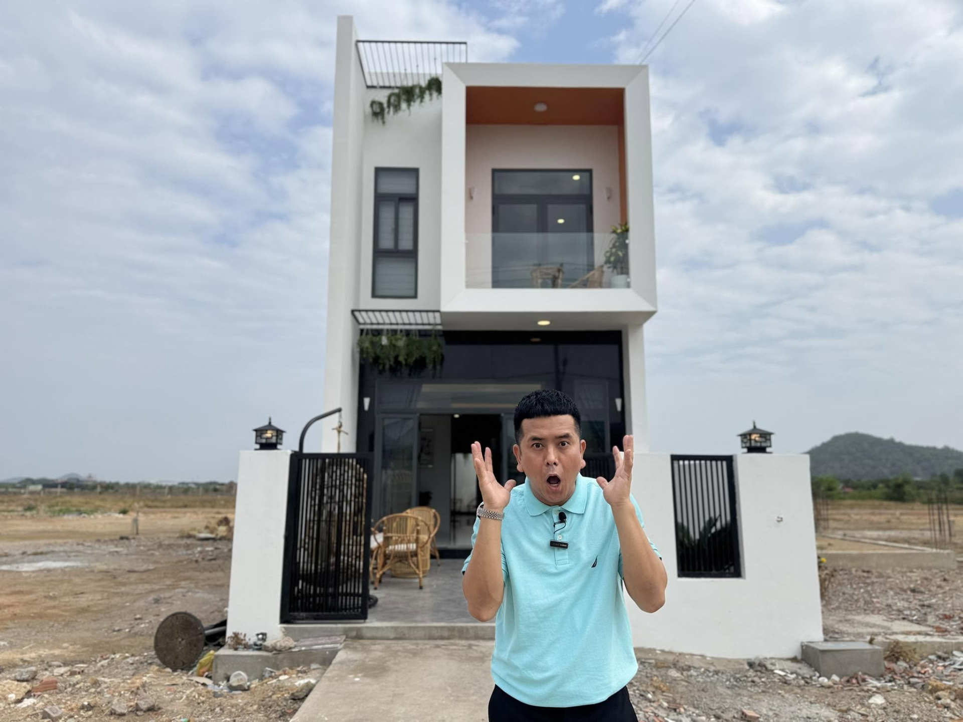 Hùng Thuận dần chuyển hướng sang làm công việc nhà đất