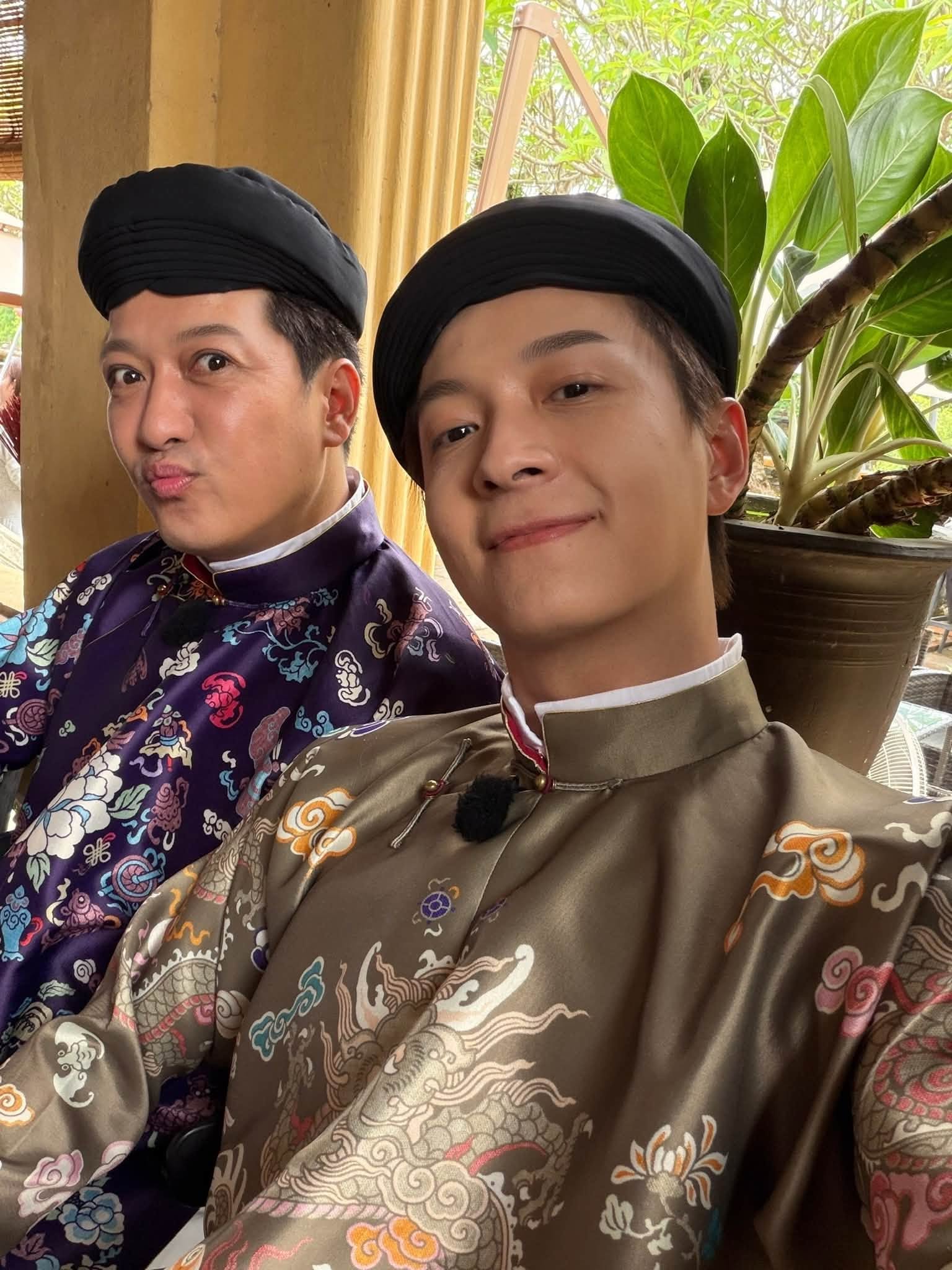 Trước đó, Trường Giang đã gắn bó suốt 5 mùa của 2 ngày 1 đêm