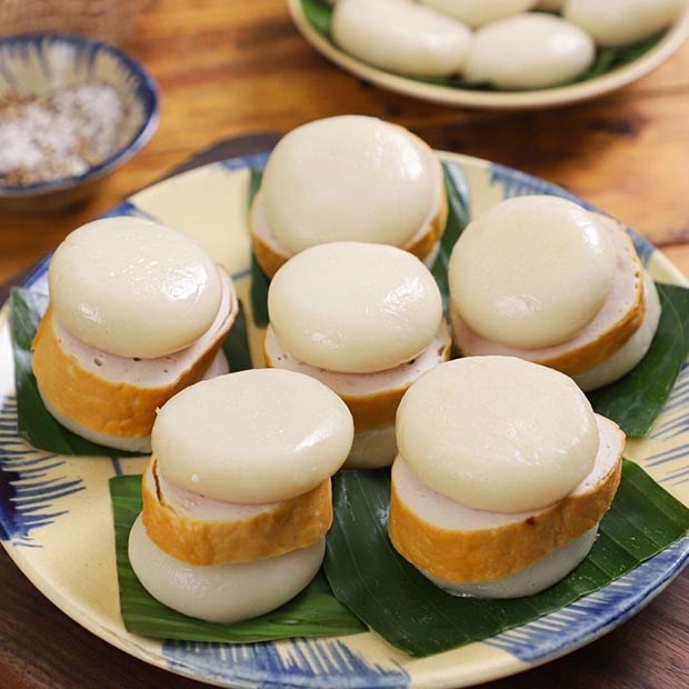 “Con cháu vua Hùng phải ăn bánh dày kẹp chả cỡ này”: Món quà sáng bình dân bỗng được săn lùng nhờ cục chả to như viên gạch 