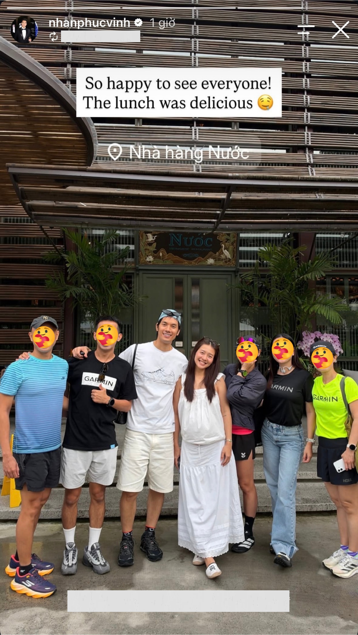 Nhan Phúc Vinh đưa Khả Ngân đi ăn, gặp gỡ hội bạn chạy bộ trong sự kiện ở Đài Loan (Trung Quốc) vừa qua