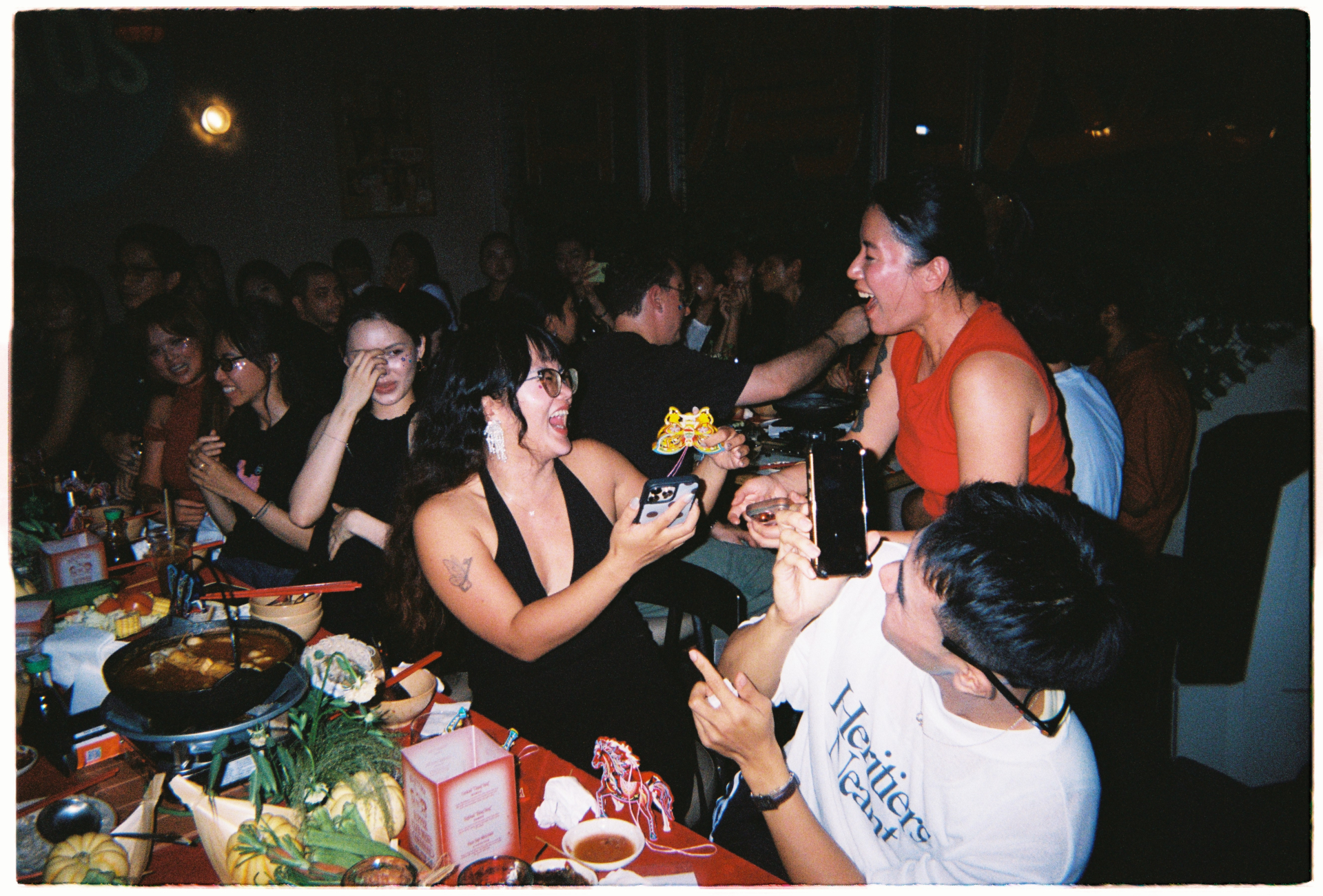 Trả tiền triệu để ăn tối với người lạ: Supper club là gì mà từ London, Dubai đến TP.HCM đều “cháy vé”?