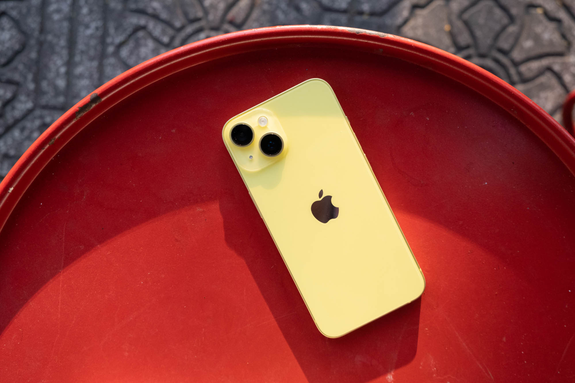 Chiếc iPhone cũ giảm gần 17 triệu đồng, nay chỉ còn hơn 8 triệu đồng