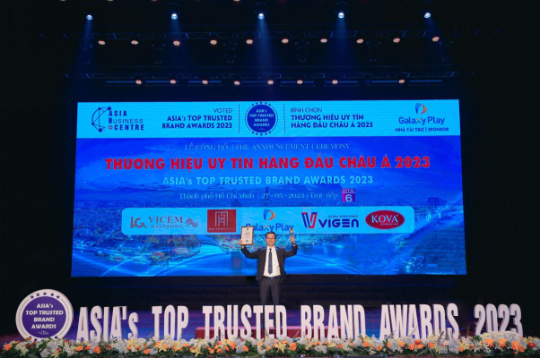 Job3s đạt giải thưởng “TOP 10 thương hiệu uy tín hàng đầu châu Á 2023”