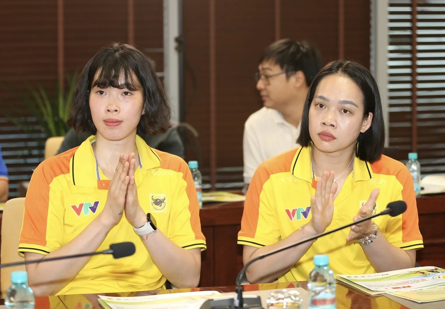 Chủ công Trần Thị Thanh Thúy và chuyền 2 Võ Thị Kim Thoa của đội VTV9 - Bình Điền
