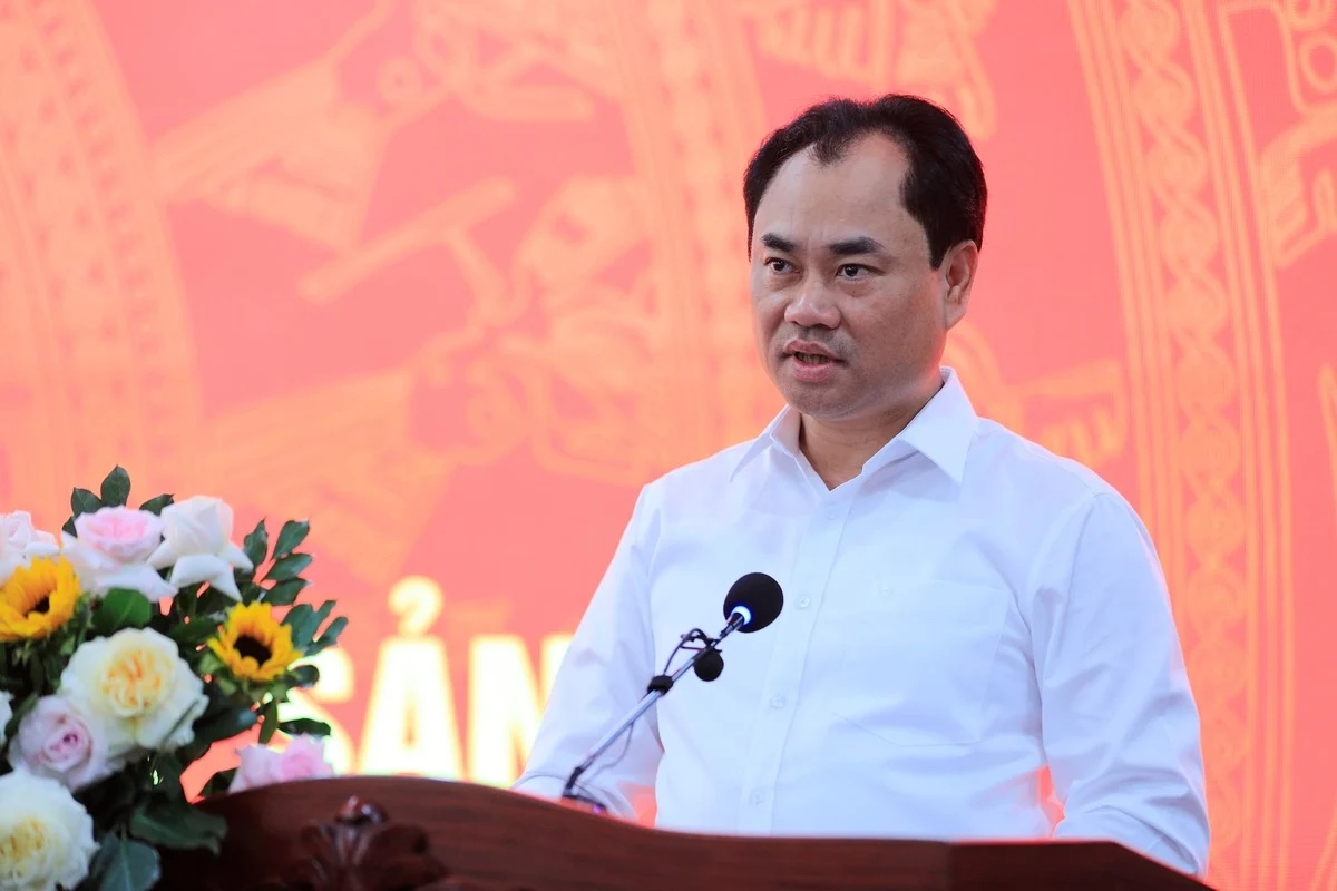 Bộ trưởng Bộ Nông nghiệp và Môi trường Trịnh Việt Hùng phát biểu khai mạc Hội nghị.