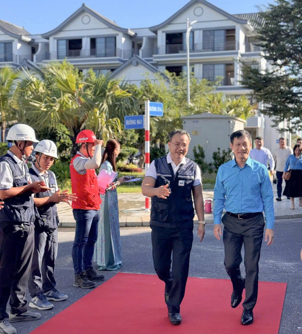 Đoàn công tác thăm và làm việc với VINAINCON - Chi nhánh phía Nam