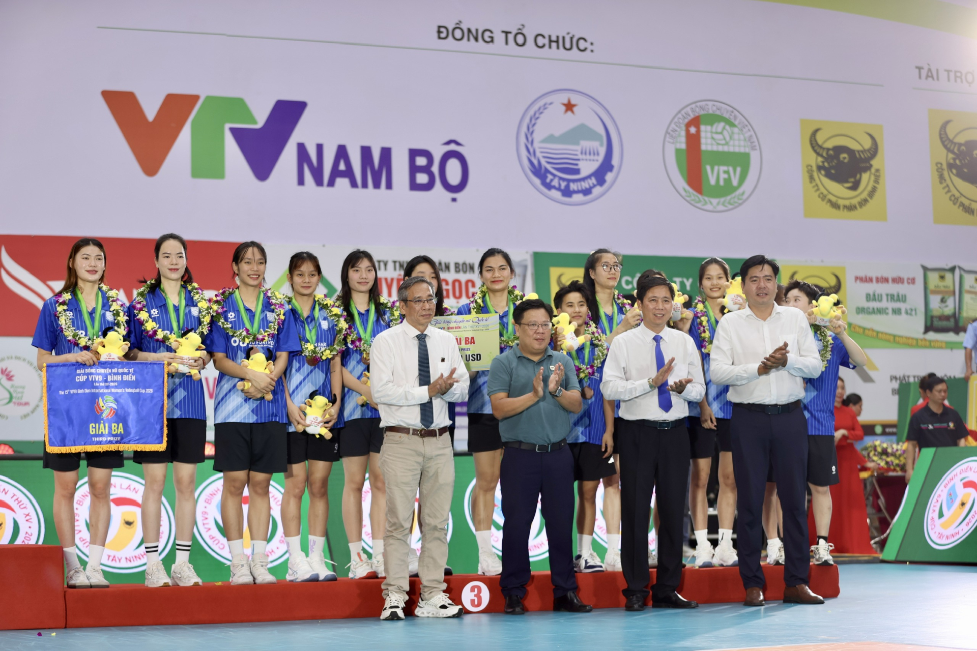 Đội Hà Nội Tasco Auto về đích ở vị trí thứ ba mùa Giải 2026.