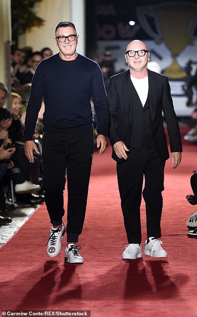 Stefano Gabbana và Domenico Dolce là cặp đôi nổi danh trong giới thời trang quốc tế. Bốn năm sau khi chia tay, hai nhà thiết kế từng gắn bó trong một mối quan hệ tình cảm nay trở thành hai người bạn thân thiết.
