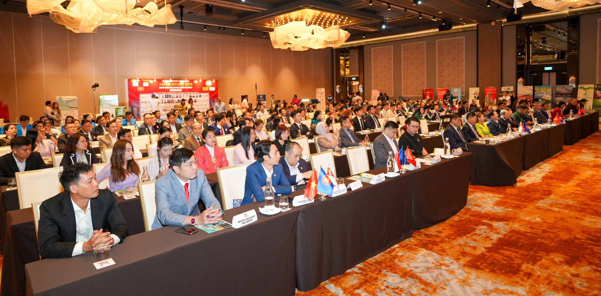 Gần 200 Doanh nghiệp trong khu vực tham dự Diễn đàn Kinh tế ASEAN 2025