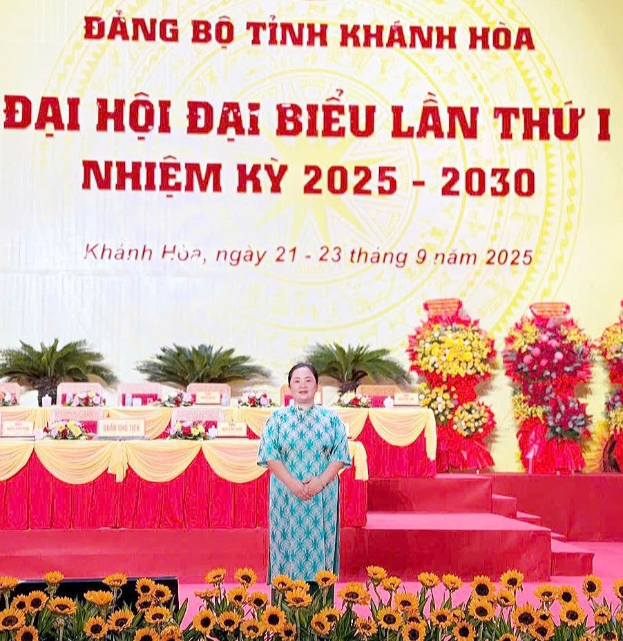 Nghiên cứu sinh, ThS.Trương Thị Hà, Trưởng Khoa Quản trị Khách sạn Trường Cao Đẳng Du Lịch Nha Trang