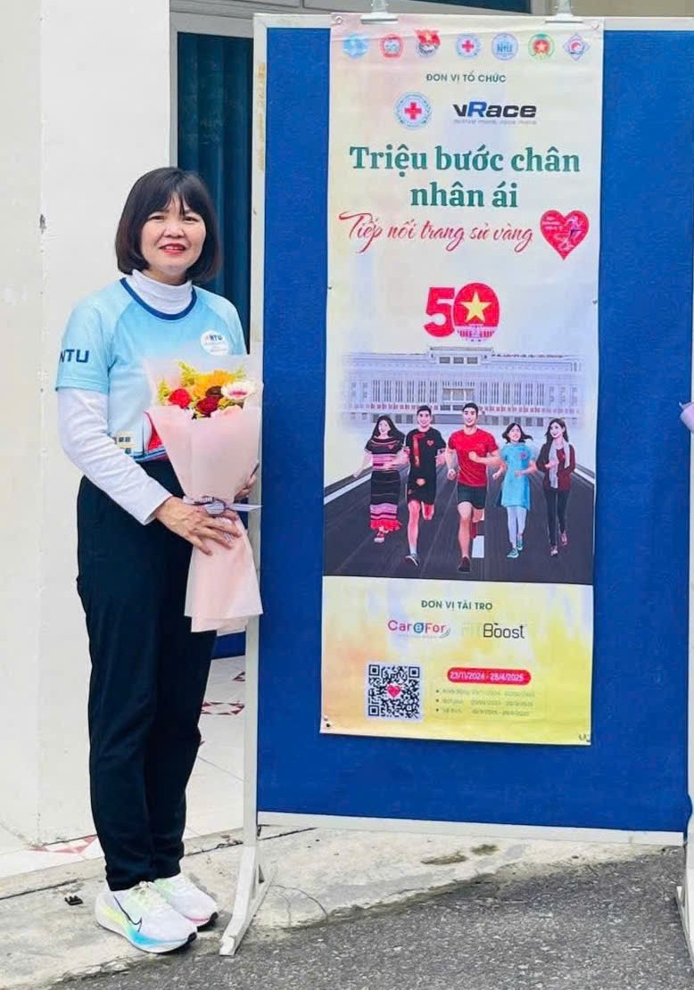 TS. Trần Thị Mỹ Hạnh, Phó Trưởng Phòng Khoa học và Công nghệ, Trường Đại học Nha Trang, đẹp trong mọi hoạt động...