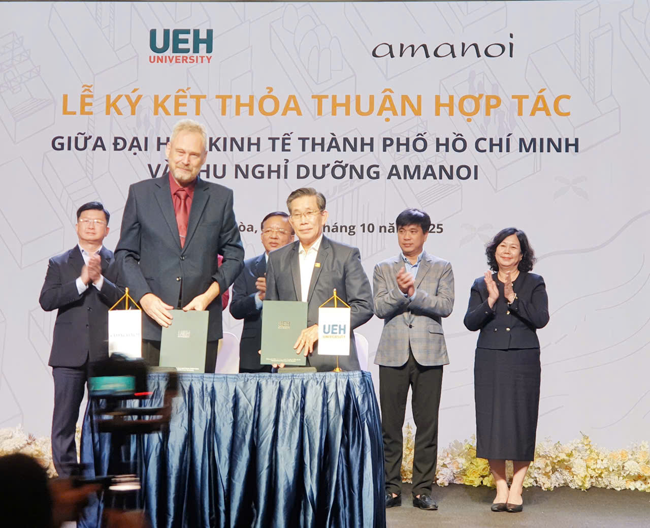 Lãnh đạo UEH ký kết hợp tác với AMANOI