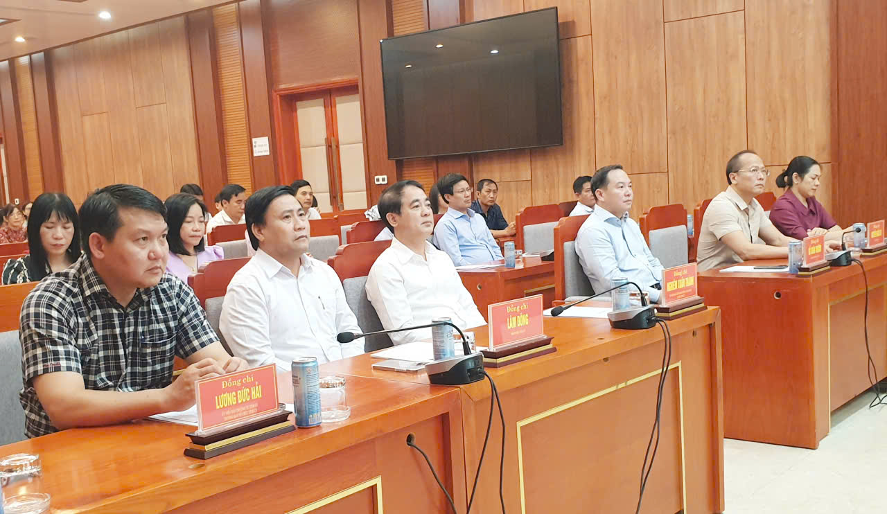 Ban Thường vụ Tỉnh ủy tham dự Lễ Phát động ủng hộ đồng bào vùng bão Bualoi