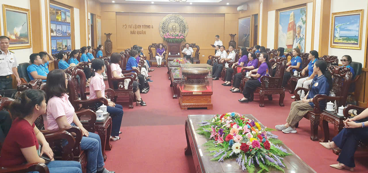 Buổi gặp mặt giao lưu ý nghĩa giữa VAWE và Bộ Tư lệnh Vùng 4 Hải quân