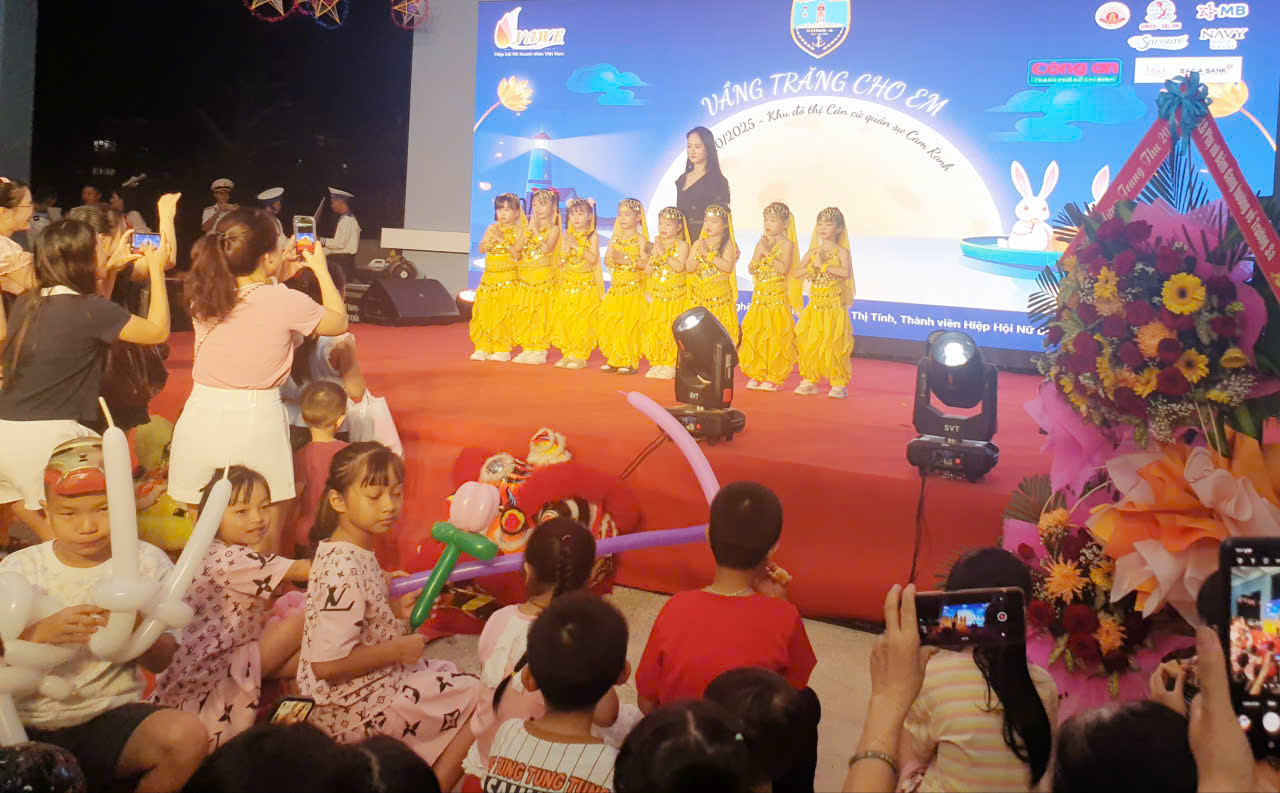 Các con được thể hiện tài năng của mình....