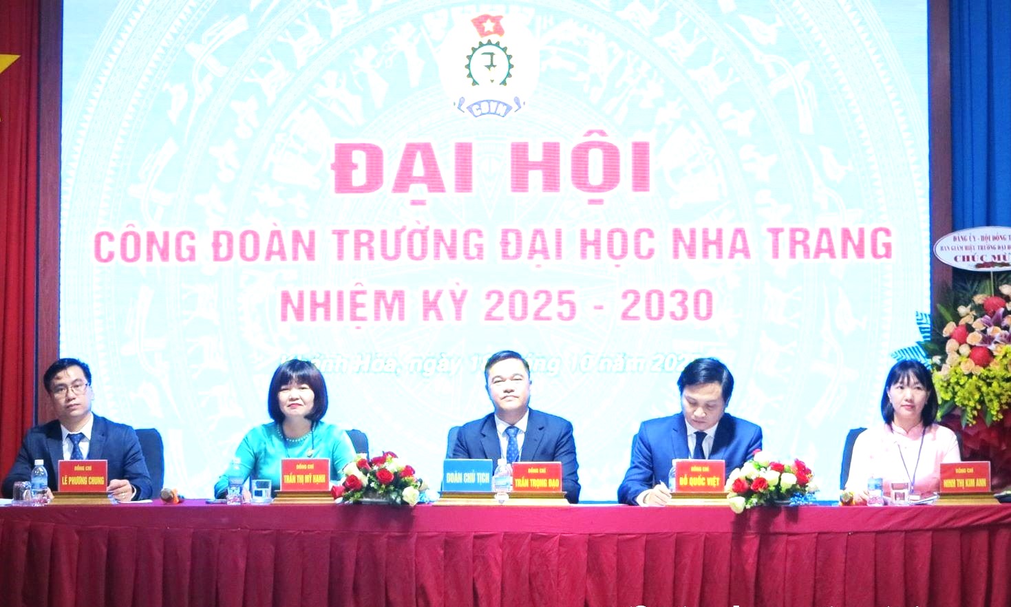 Đoàn Chủ tịch Đại hội Công đoàn NTU