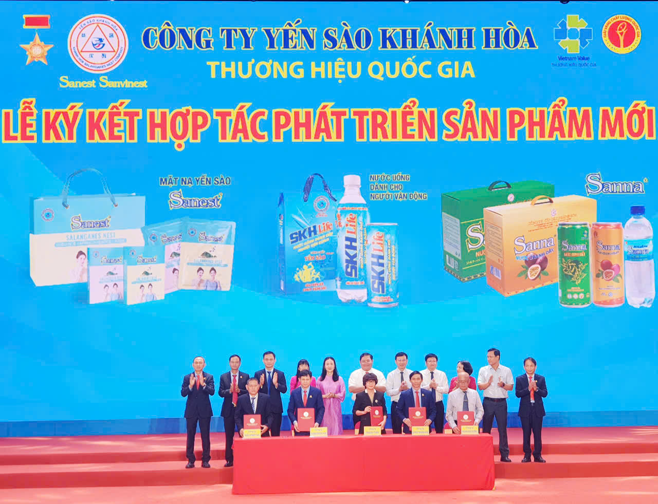 Lễ ký kết hợp tác tiêu thụ sản phẩm mới đã thành công đã thành công