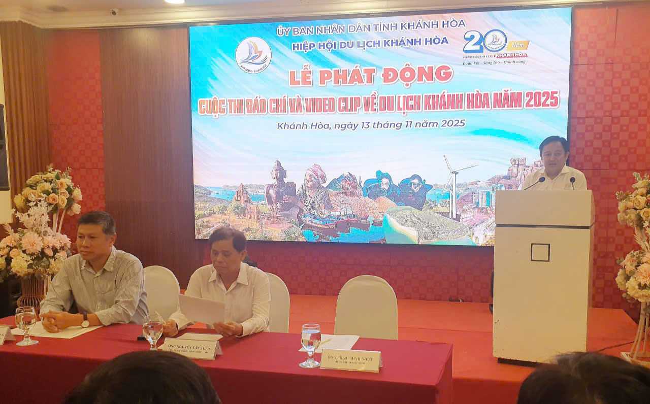 Ông Phạm Minh Nhựt- Chủ tịch Hiệp hôi Du lịch tỉnh Khánh Hòa phát động cuộc thi