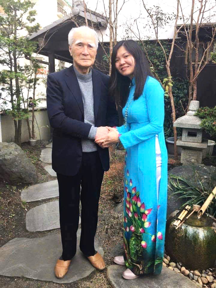 Mỹ Hạnh đã có dịp đến thăm cựu Thủ tướng Nhật Bản Tomiichi Murayama- Người có nhiều điểm đặc biệt trong cuộc đời và sự nghiệp; là cựu Thủ tướng Nhật Bản đầu tiên đến thăm Việt Nam