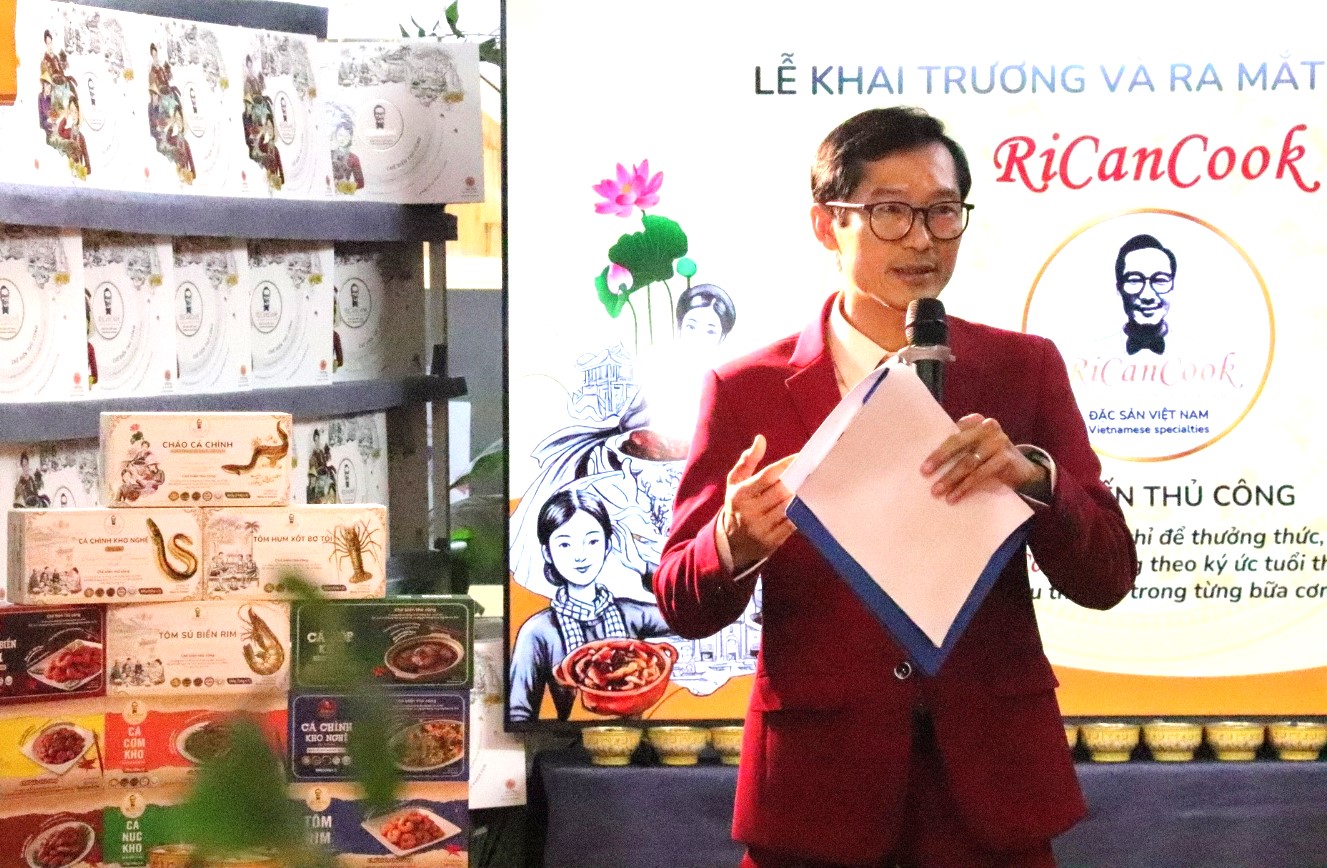 Ông Phan Tất Trung- TGĐ Công ty CP Việt 54 và Người sáng lập thương hiệu RiCanCook