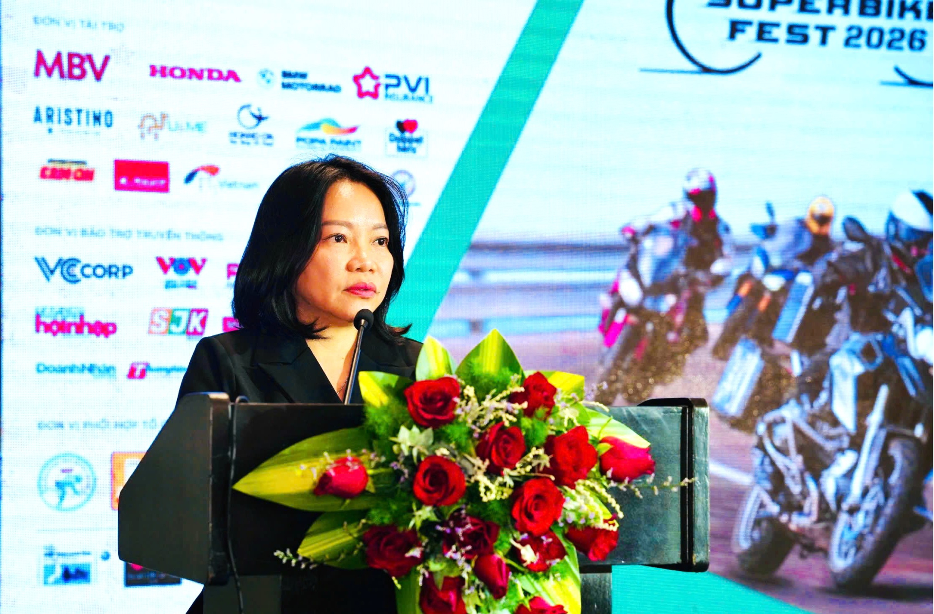 Bà Thái Thị Lệ Hằng- Giám đốc Báo và Phát thanh, Truyền hình Khánh Hòa, Trưởng ban tổ chức lễ hội