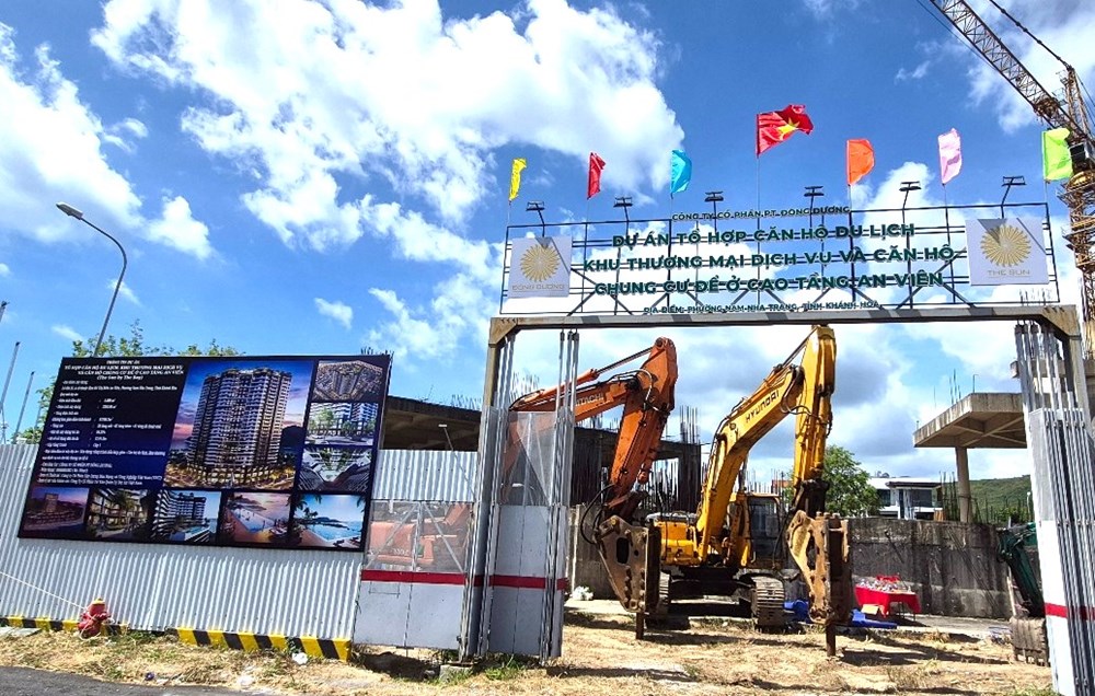 các phương tiện cơ giới thi công đã sẵn sàng