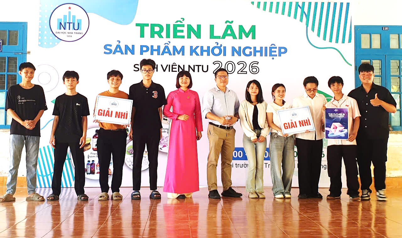 Gần 800 sinh viên tham gia cuộc thi ý tưởng và triển lãm sản phẩm khởi nghiệp