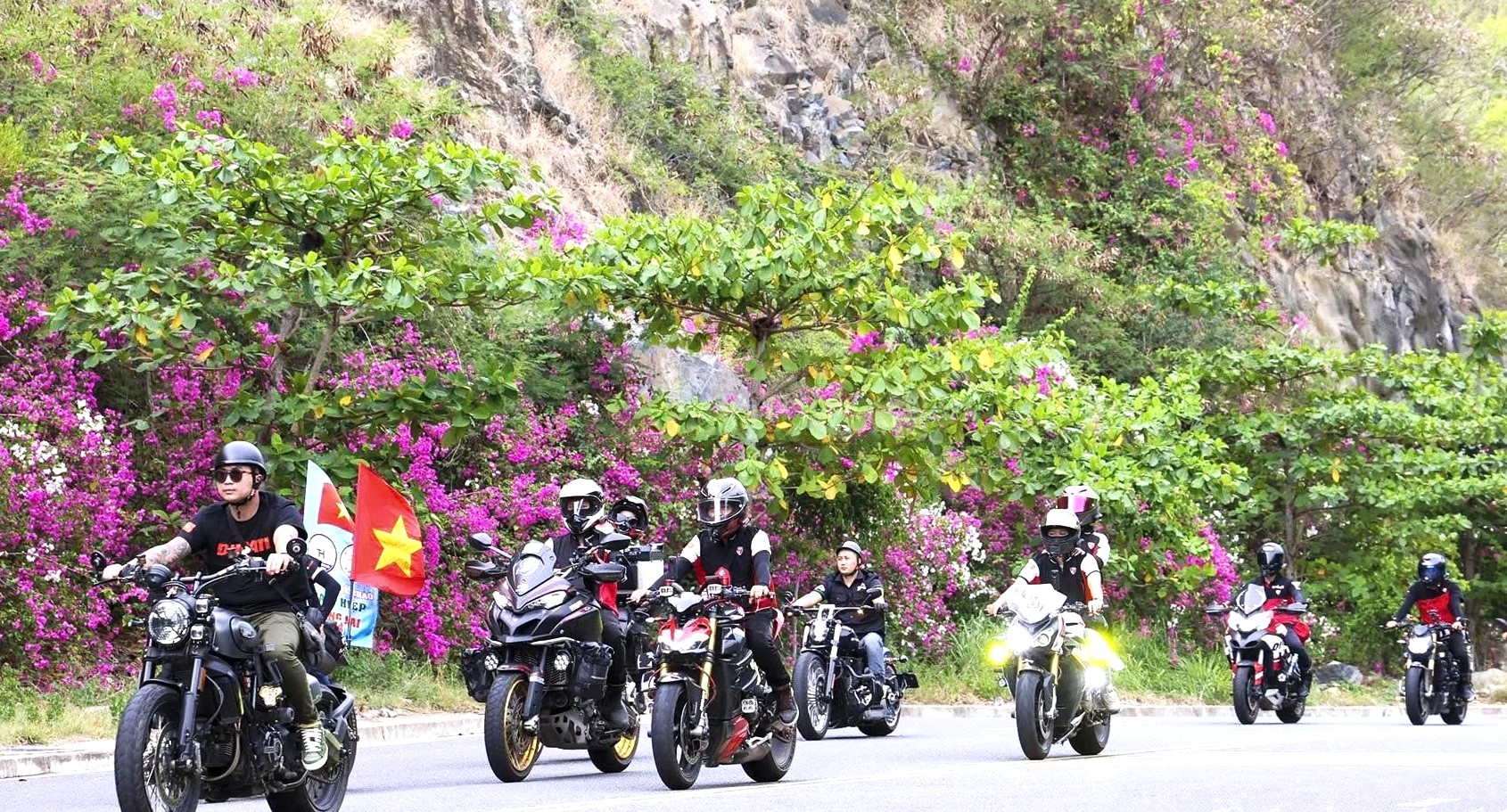 Diễu hành chiều 30/05