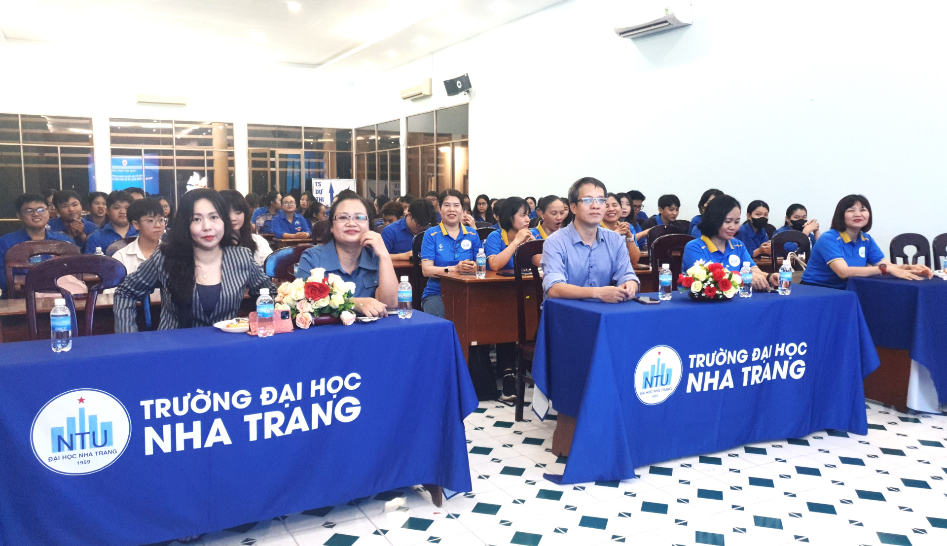 Hội đồng giám khảo có mặt lễ trao giải cuộc thi sản xuất video ATTP