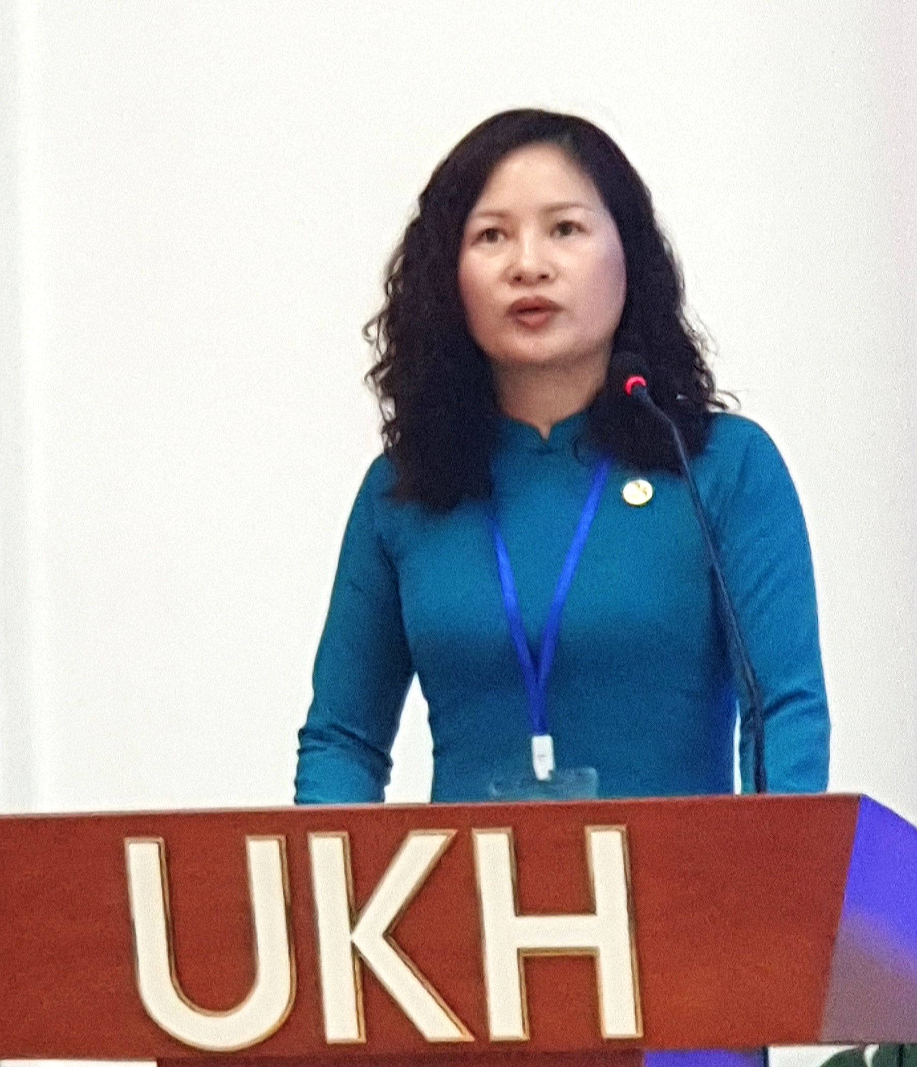 ThS.Nguyễn Thi Bé- Phó trưởng Khoa Khoa học xã hội và Nhân văn, UKH- đơn vị tổ chức và điều hành hội thảo