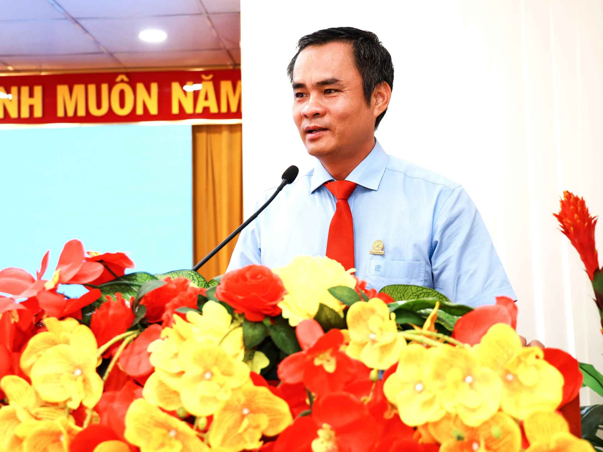 Ông Nguyễn Thanh Hải, Tổng Giám đốc Công ty Yến sào Khánh Hòa phát biểu tại buổi lễ