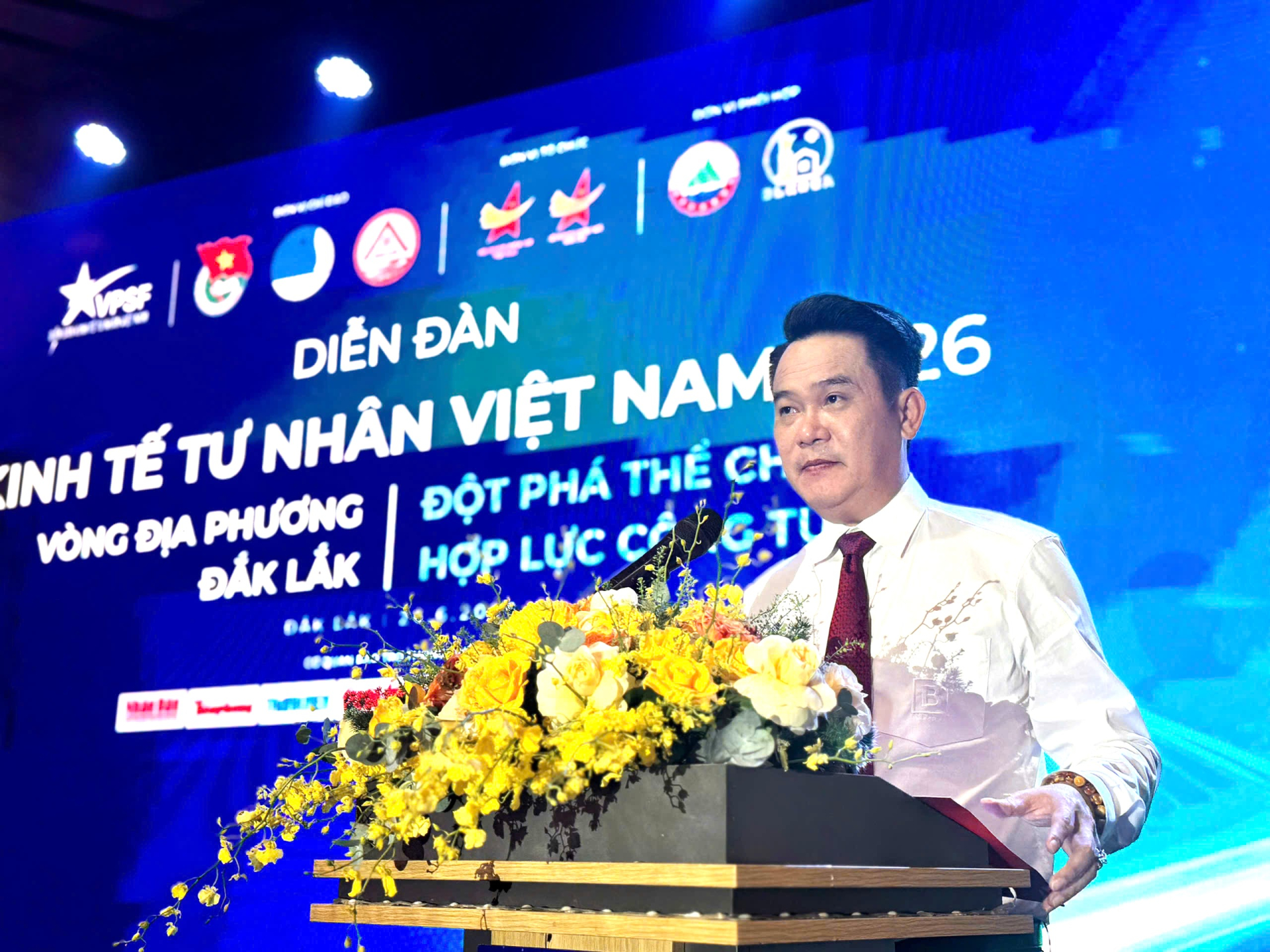 Ông Đặng Hồng Anh- Ủy viên Trung ương MTTQ Việt Nam, Phó Chủ tịch Hội LHTN Việt Nam, Chủ tịch Hội Doanh nhân trẻ Việt Nam