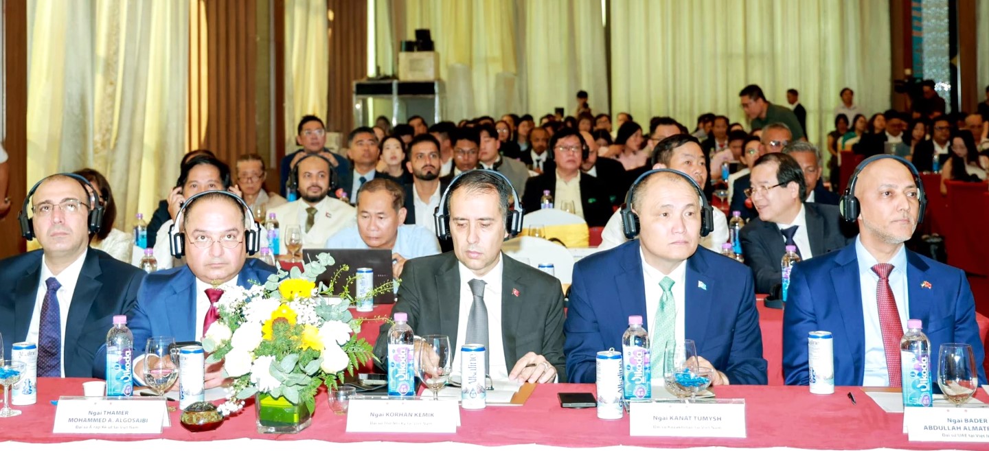 Các diễn giả đến từ các nước có thị trường Halal phát triển mạnh mẽ