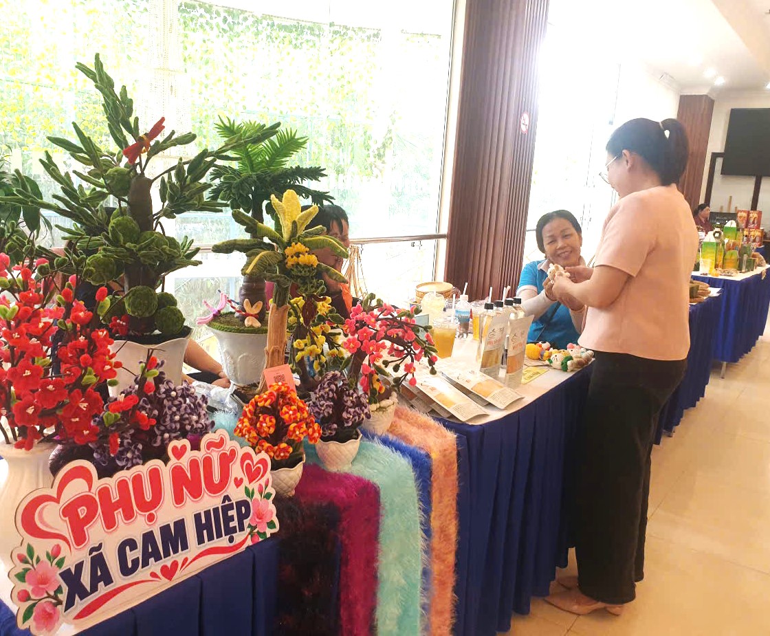Khánh Hòa chú trọng xây dựng hệ sinh thái hỗ trợ phụ nữ khởi nghiệp trong thời kỳ chuyển đổi số, chuyển đổi xanh
