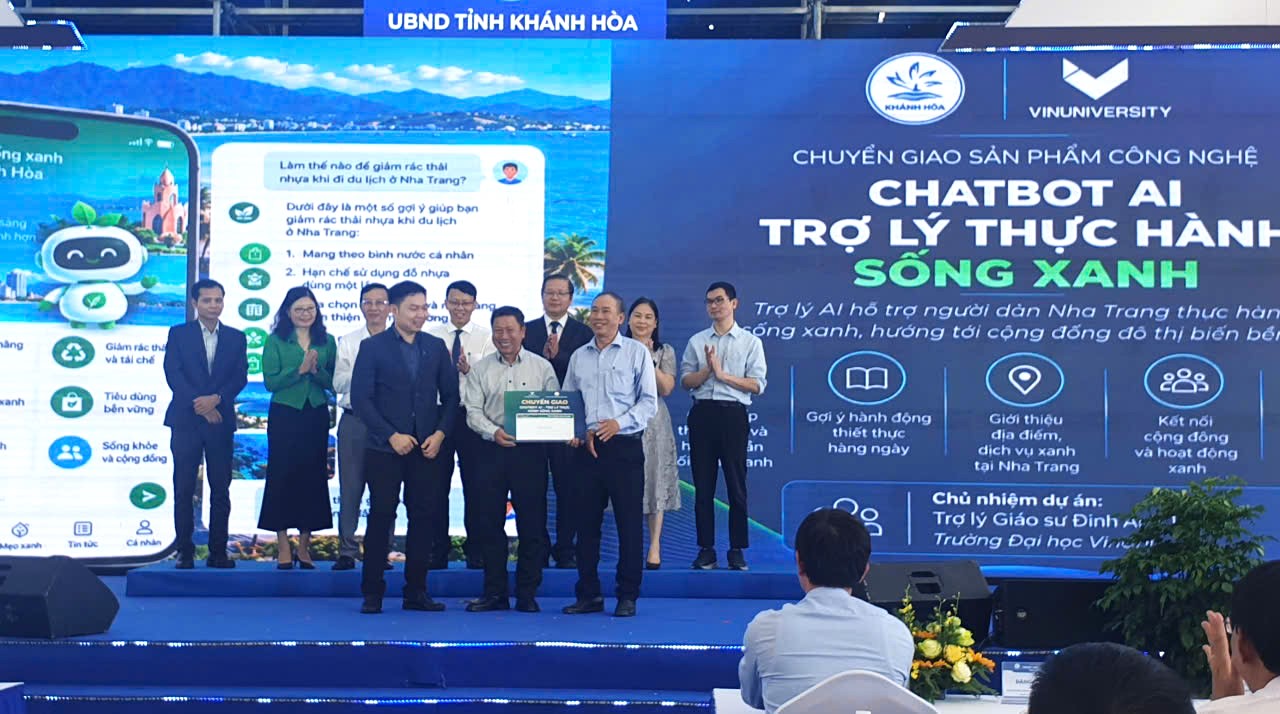 Trường Đại học VinUni chuyển giao sản phẩm công nghệ số trên nhiều lĩnh vực cho tỉnh Khánh Hòa