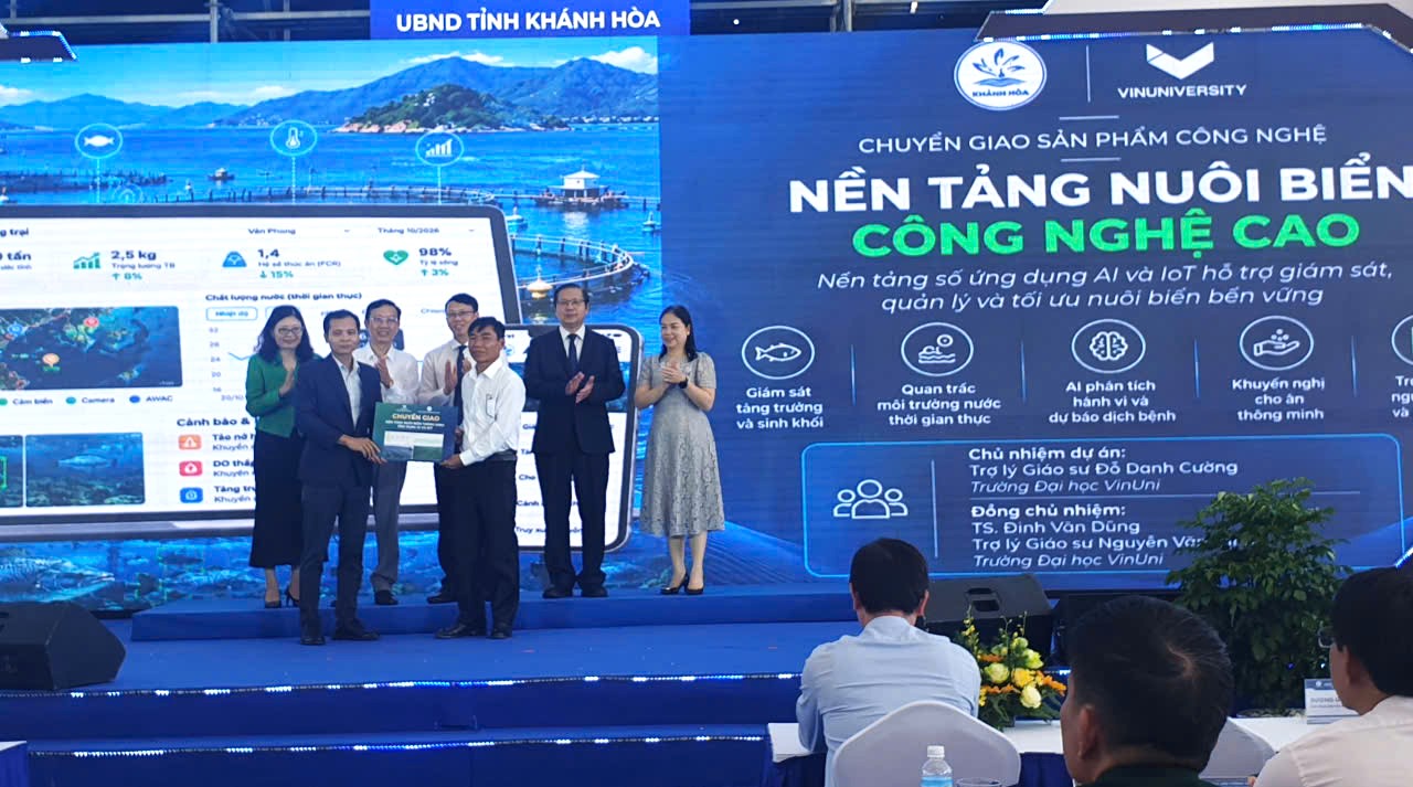 Trường Đại học VinUni chuyển giao sản phẩm công nghệ số trên nhiều lĩnh vực cho tỉnh Khánh Hòa