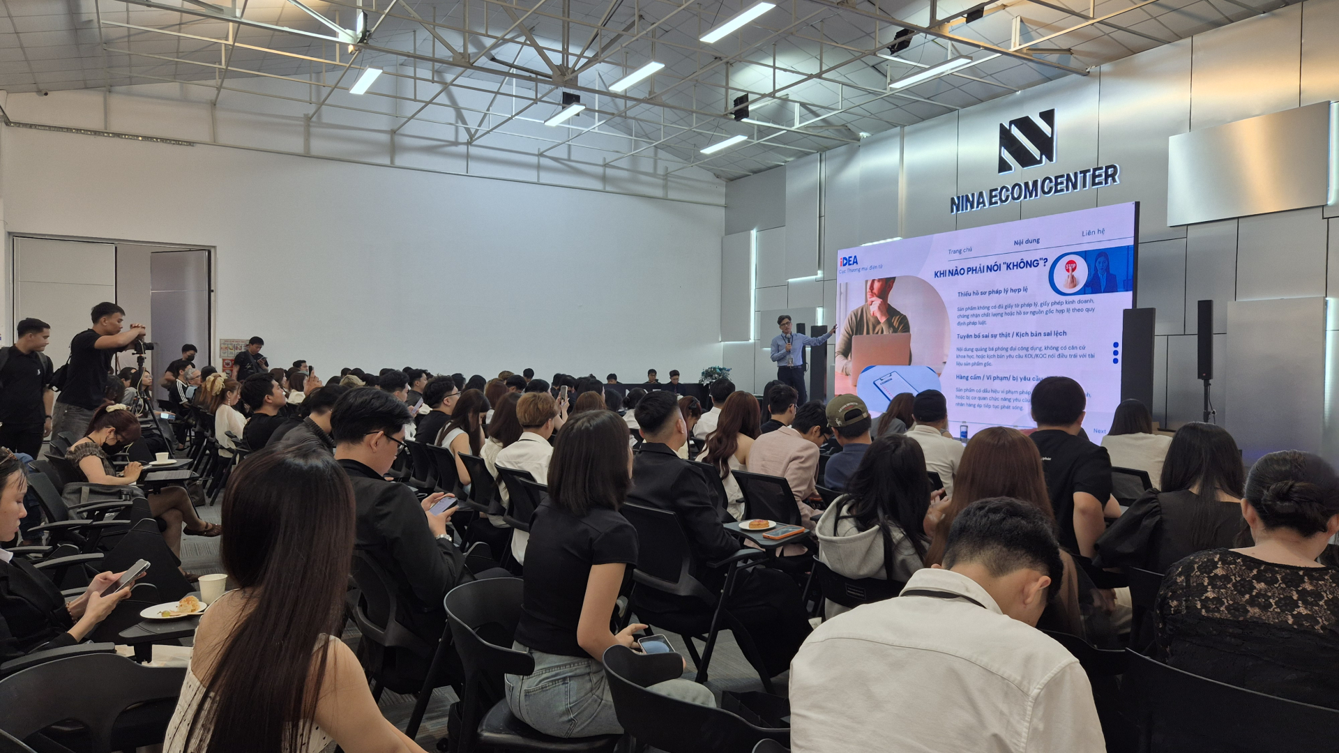 Các nhà tiếp thị liên kết hàng đầu tham gia khóa tập huấn về tuân thủ pháp luật