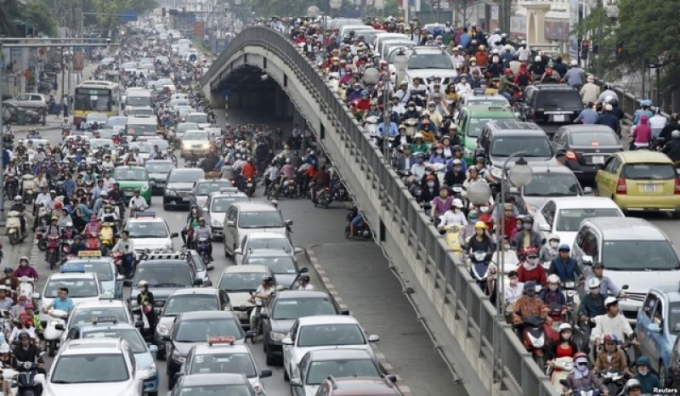 Theo ông Nguyễn Cảnh, thay đổi giờ làm giúp giảm ùn tắc giao thông và nâng cao đời sống người dân (ảnh: Internet).