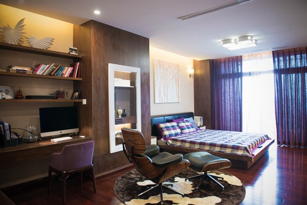   Gia đình diễn viên Hải Anh đang sống tại một căn hộ chung cư cao cấp gần Ngã tư Sở (Hà Nội). Ngôi nhà rộng 250m2 với 3 phòng ngủ.  