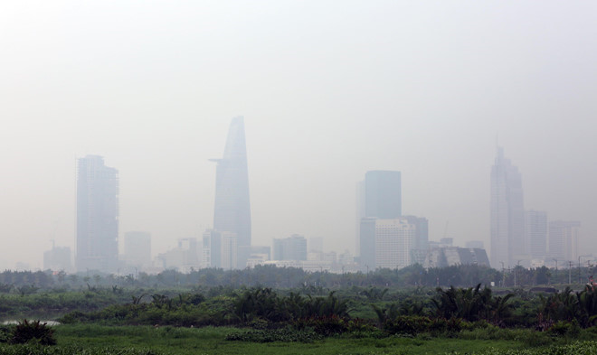 Đến lượt chỉ số ô nhiễm không khí của TP HCM rơi vào ngưỡng xấu