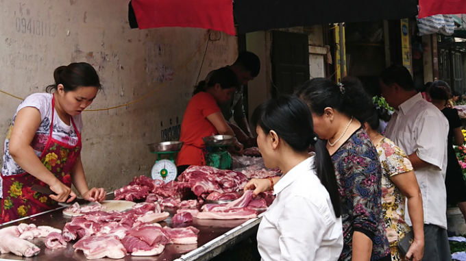 Chính phủ phê bình Bộ Nông nghiệp, yêu cầu báo cáo tình hình thịt lợn tăng giá