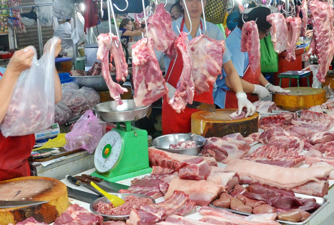 Giá lợn hơi giảm xuống còn 75.000 đồng/kg
