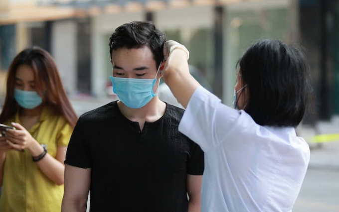 Bộ Y tế công bố 2 ca nhiễm mới, 1 ca đang điều trị ung thư ở Bệnh viện Bạch Mai