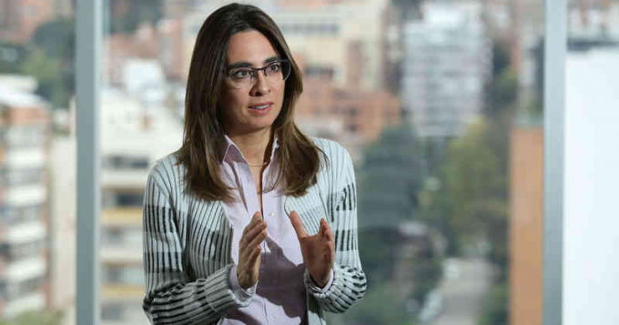 Catalina Botero Marino, cựu Báo cáo viên đặc biệt về Tự do bày tỏ của Ủy ban Nhân quyền Liên Mỹ về Tổ chức các Quốc gia Hoa Kỳ, hiện giữ chức Trưởng khoa Luật của Đại học de de Andes Andes ở Colombia.