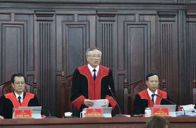   Chánh án TAND Tối cao Nguyễn Hòa Bình tại phiên giám đốc thẩm. Ảnh: TTXVN  