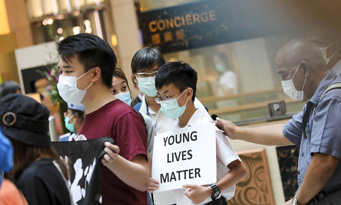 Hong Kong: Người biểu tình tập trung tại các trung tâm thương mại lớn